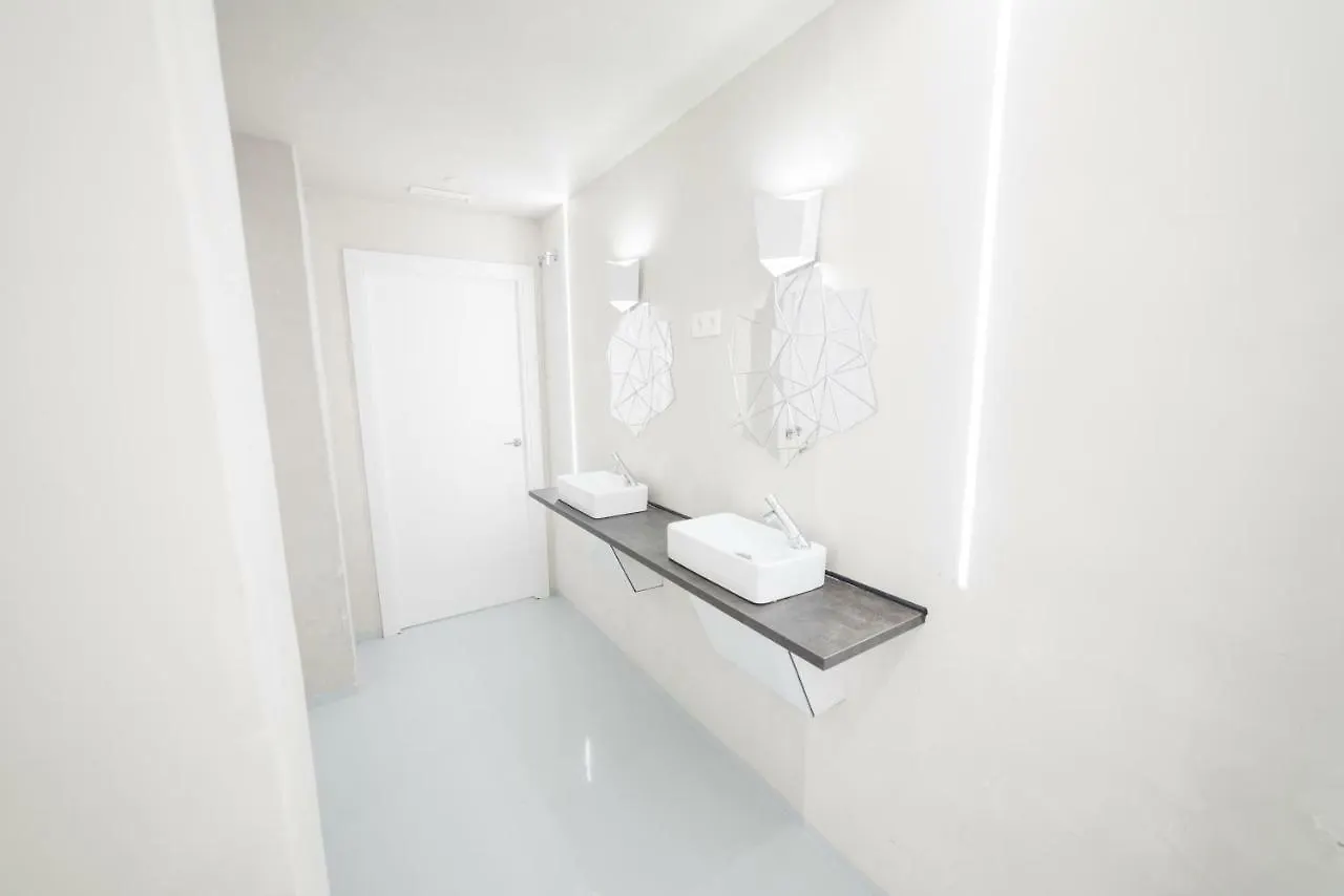 Optimi Rooms Bilbao 0*,  Spagna